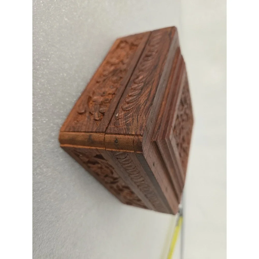 Hand‎ Carved Wooden Jewelry Trinket Box Vintage 4.5